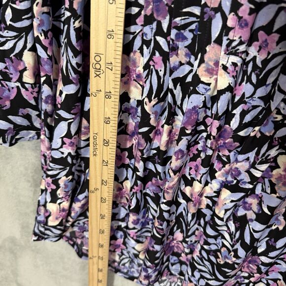 NWT Cocomo Woman Top 1X Roll Tab Sleeves Purple Floral Popover Wrinkle Free Plus - Picture 5 of 10
